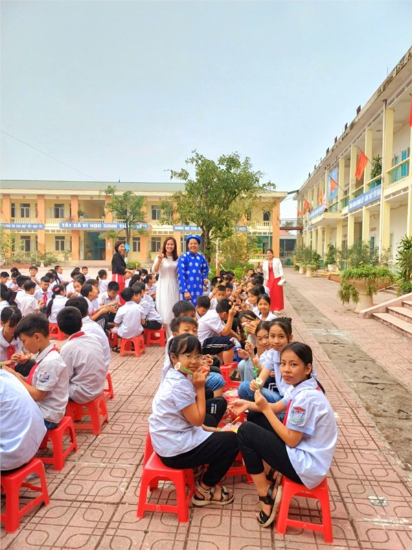 Hoạt động trải nghiệm nặn tò he