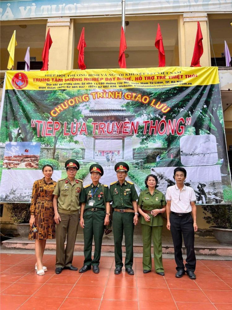 Tiếp lửa truyền thống.jpg